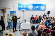 🚘 Julio Alak estuvo en City Bell y confirmó la bajada de la Autopista a la altura del Parque Ecológico