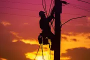 âš¡ El finde arranca sin luz en City Bell y 2 barrios de La Plata