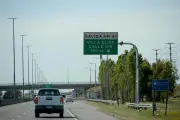🚨 Nuevos tótems de velocidad en Villa Elisa: Multas en tiempo real en la Autopista