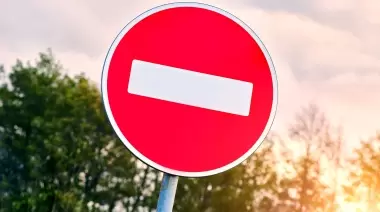 ⛔ ¿En qué localidad de la Zona Norte de La Plata modificaron la circulación de 12 calles?