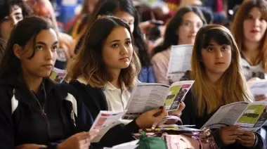 🎓 Carreras de la UNLP y trámites de ANSES en Villa Elisa: ¿Cuándo y dónde acercarme?