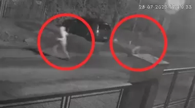 🚨 Video: Piedras, gomeras y vidrios rotos en un barrio sitiado de City Bell