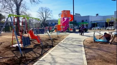 ♿ ¿Qué juegos inclusivos instalaron en la renovada plaza Belgrano de City Bell?