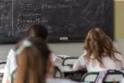 🟢 Sin gas y olvidados: ¿Qué Escuela de Villa Elisa junta firmas por mejoras en su edificio?