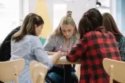 🟢 Jóvenes con Banca: Alumnos de City Bell y Gonnet debaten con candidatos a Intendente