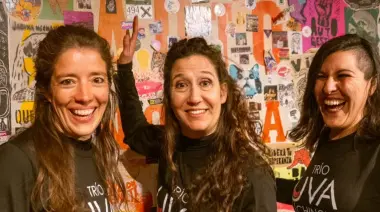 馃コ Villa Elisa se copa con la Fiesta del M谩s Ac谩 y el nuevo tema de Uva Chinche