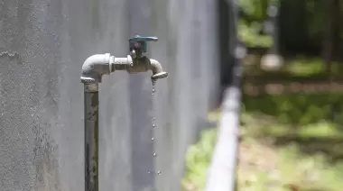 💦 ¿En qué barrio de City Bell están hace más de un mes sin agua?