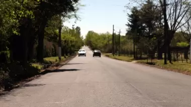 🚧 La Municipalidad de La Plata avanza con tareas de asfalto e hidráulicas en City Bell