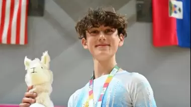 🌐 El mundo a sus pies: Ulises Büchele, el heredero de City Bell que la rompe patinando en la Selección Argentina