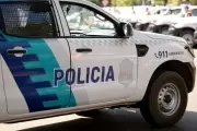 👮♀️ City Bell: Motochorros le robaron el auto a una policía que se detuvo por una pinchadura