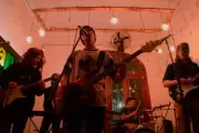🎸 Viajar a Otra Tierra: City Bell sede del primer ciclo de música emergente