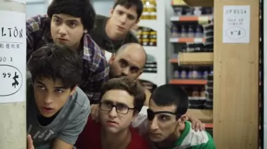 📽️ Villa Elisa unida por el INCAA: Proyectan comedia hecha en La Plata