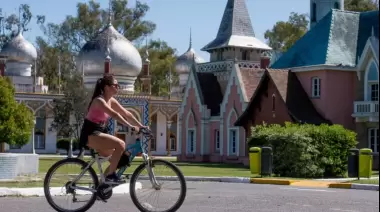 🚨 Alerta en Gonnet por un exhibicionista y acosador suelto en La Repu