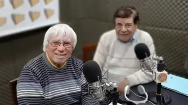 📻 Radio en vivo desde City Bell: Historias locales, música y noticias en Calle Cantilo