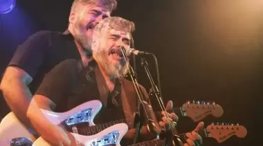 🥳 Festival gratuito en Villa Elisa con shows en vivo de Mostruo! y Buendía