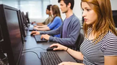 👨💻 ¡Celebra la UCALP! La CONEAU acreditó la Licenciatura en Sistemas