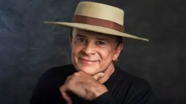 💛 Peña solidaria: Villa Elisa baila entre libros con Antonio Tarragó Ros