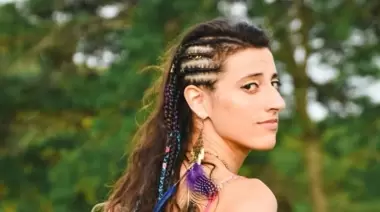 🌈 Música para el alma desde Villa Elisa: Shina Hawaii presenta A.M.A.R