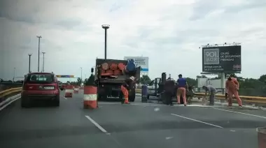 🚧 Distribuidor con demoras y corte total en acceso clave de la Zona Norte de La Plata