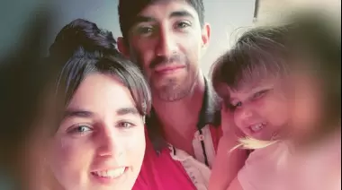 Joven de El Rincón pide ayuda para poder darle un techo a su familia