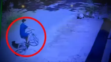 Video: Así roban bicicletas dentro de las casas en Arturo Seguí