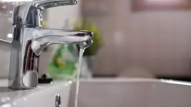 💧 Anuncian baja presión de agua en City Bell y Villa Elisa por obras