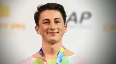 🥇 Nueva medalla dorada para una joven promesa de City Bell en patín artístico
