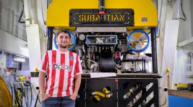 🟢 Orgullo de City Bell: Fermín Palma cuenta cómo es un día a bordo del buque viral que filma en 4K