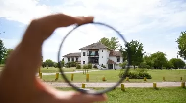 ¿Hay que cerrar el Parque Ecológico Municipal? Conmoción por joven baleado en Villa Elisa