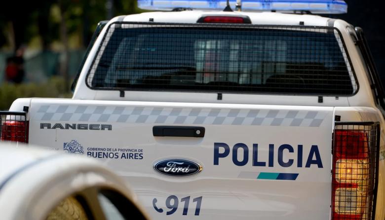 😔 La postal más cruda de Gonnet: Atraparon a un vecino robando alumbrado público