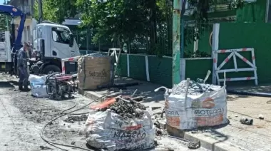 ABSA trabaja en la renovación de cañerías en City Bell: ¿Mejorará realmente el servicio?