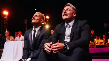 Los famosos streamers platenses "Momo" y "Coscu" cerrarán el año en La República de los Niños de Gonnet con un show virtual para toda Latinoamérica