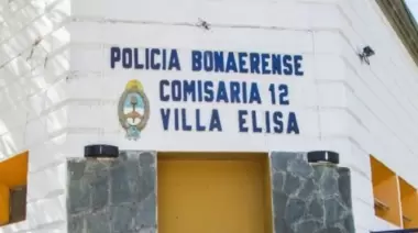 Los vecinos de Villa Elisa volvieron a reclamar por mayor seguridad en la puerta de la Comisaría
