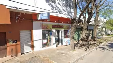 Video: Joven fue vilmente atacado en Gonnet por delincuentes en auto