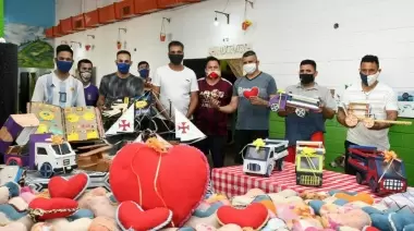 En la Unidad 18 de Gorina los internos elaboraron juegos para donar 