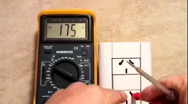 Vecinos de Villa Castells reclaman a Edelap por baja tensión