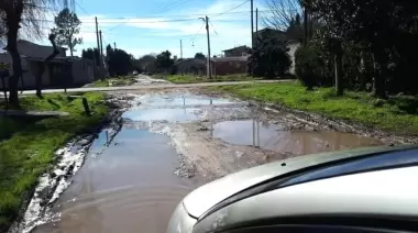 Vecinos reclaman hace una década por mejoras de calles en Villa Elisa