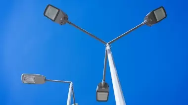 Se hizo la luz: Nuevos focos LED para el barrio Savoia de City Bell