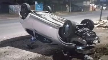 Relatos Salvajes en Gonnet: Choque, vuelco, golpes, robo y un detenido