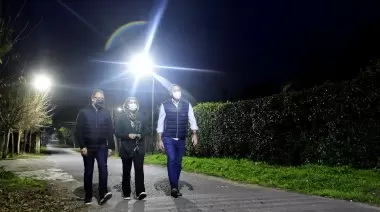 18 nuevas columnas LED para combatir la inseguridad en Villa Elisa