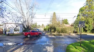 ¿Hasta cuándo? Ataque motochorro y robo frustrado en casa de City Bell