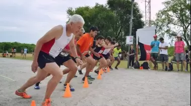 Con fin solidario: Vuelve la competencia a la pista atlética del "Eco"