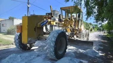 Gorina crece: Ya comenzaron las prometidas obras de asfalto