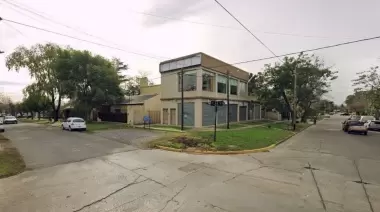 Terror en Gonnet: Motochorros robaron y manosearon a una chica de 16 años