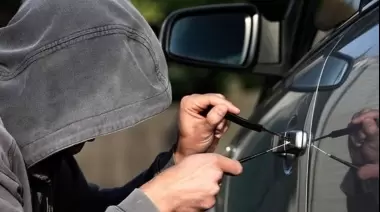 Autos en la mira en City Bell: "Se llevan el esfuerzo de una familia en minutos"