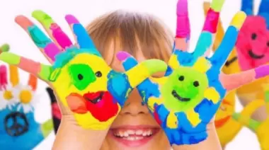 🎉 Sábado 27 en Savoia: Kermés, regalos y superhéroes por el Día de la Niñez