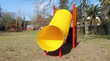 🎠 City Bell: Ponen en valor a una plaza con nuevos juegos y máquinas aeróbicas