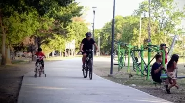 Senderos, juegos y circuito aeróbico en Savoia y Villa Castells: ¿Cómo será el nuevo Parque Lineal de 3 kilómetros?