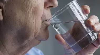 ¿Chau bidones en Villa Castells? Intiman a ABSA para que lleve agua casa por casa
