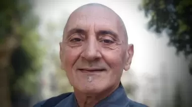 🚒 De City Bell a Chile: Cambió su vida, se convirtió en Monje Budista y ofrece ayuda espiritual entre las llamas